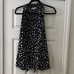 Max Studio Black and White Patterned Blouse